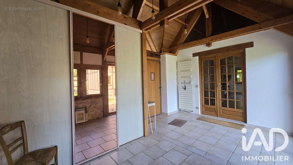 Photo 2 - Maison à CIVIERES