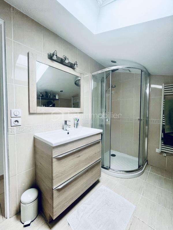 Maison à OZOIR-LA-FERRIERE