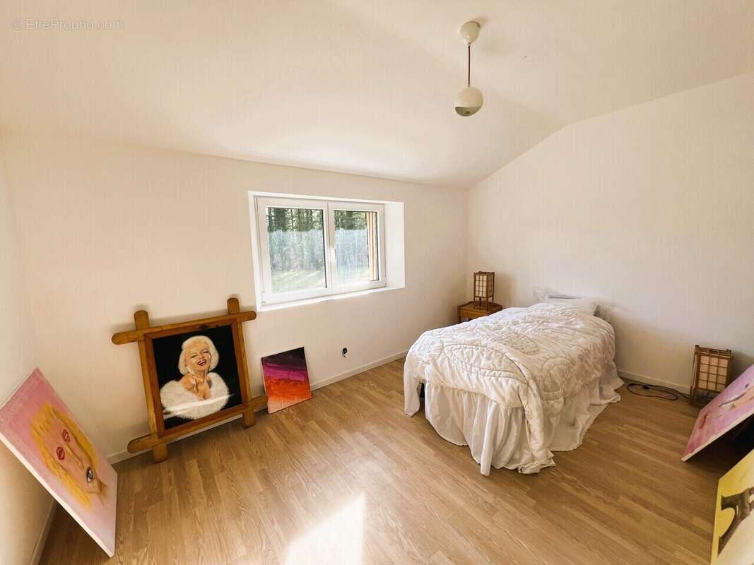 Maison à SAINT-PARDOUX-LA-CROISILLE