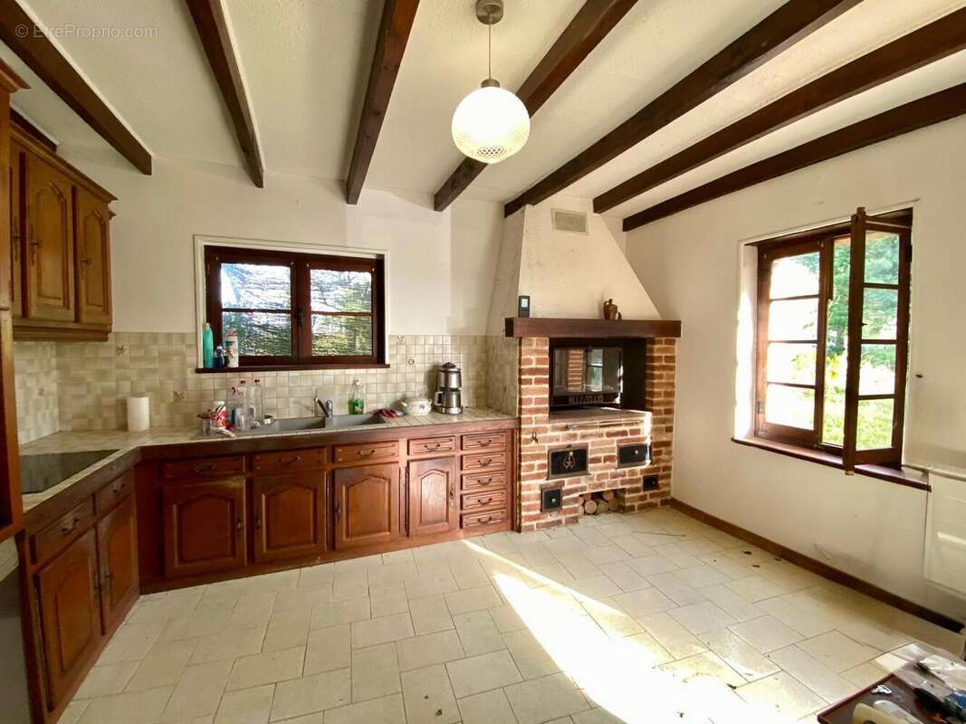   - Maison à NEGREPELISSE