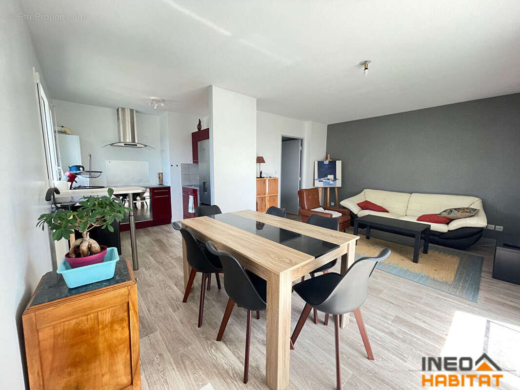 Appartement à LA CHAPELLE-DES-FOUGERETZ