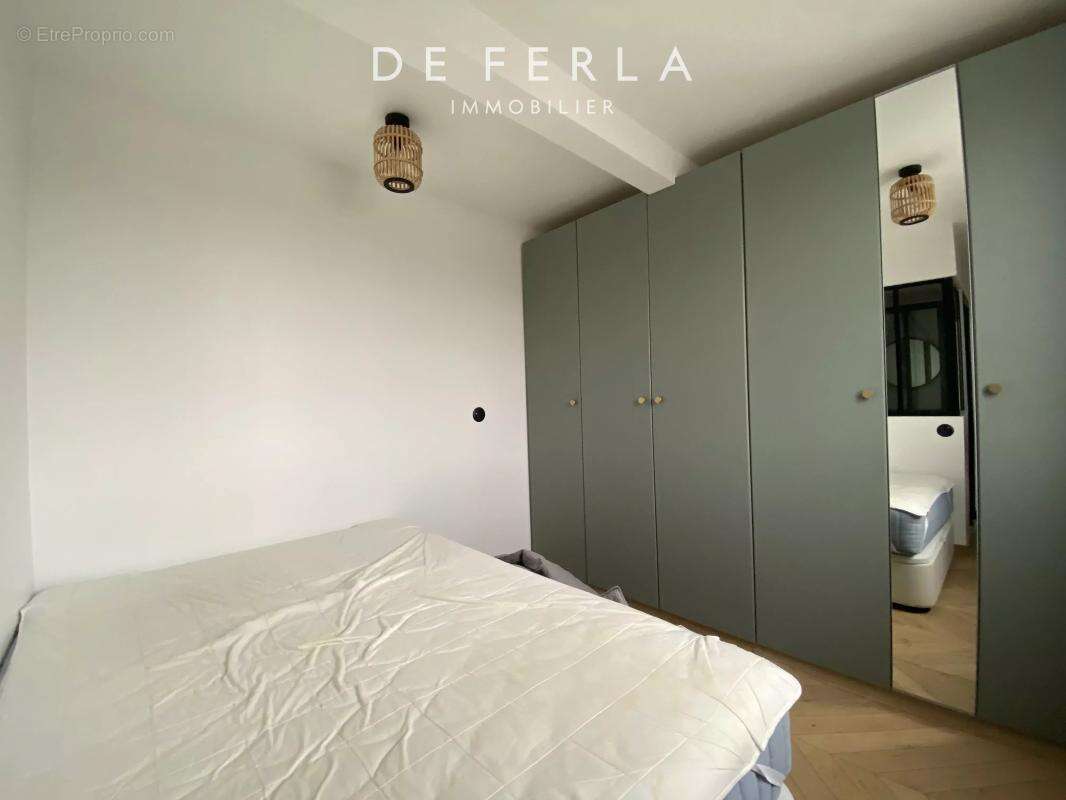 Appartement à PARIS-15E