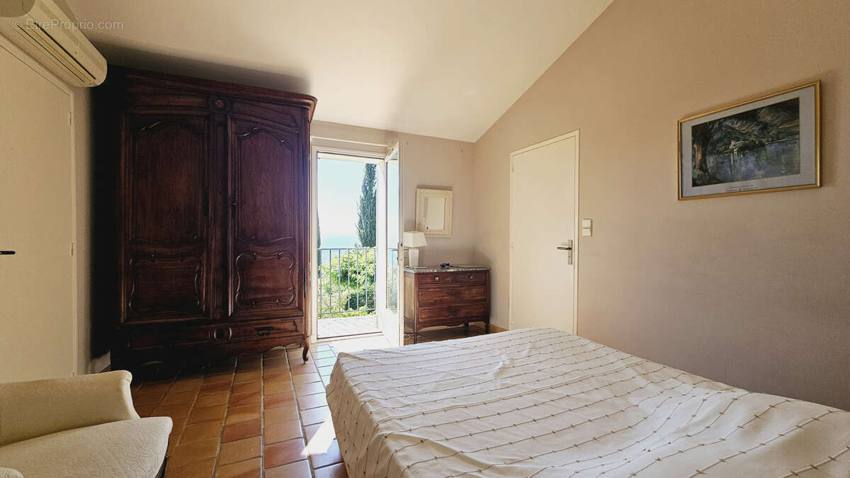 Maison à LA CADIERE-D'AZUR