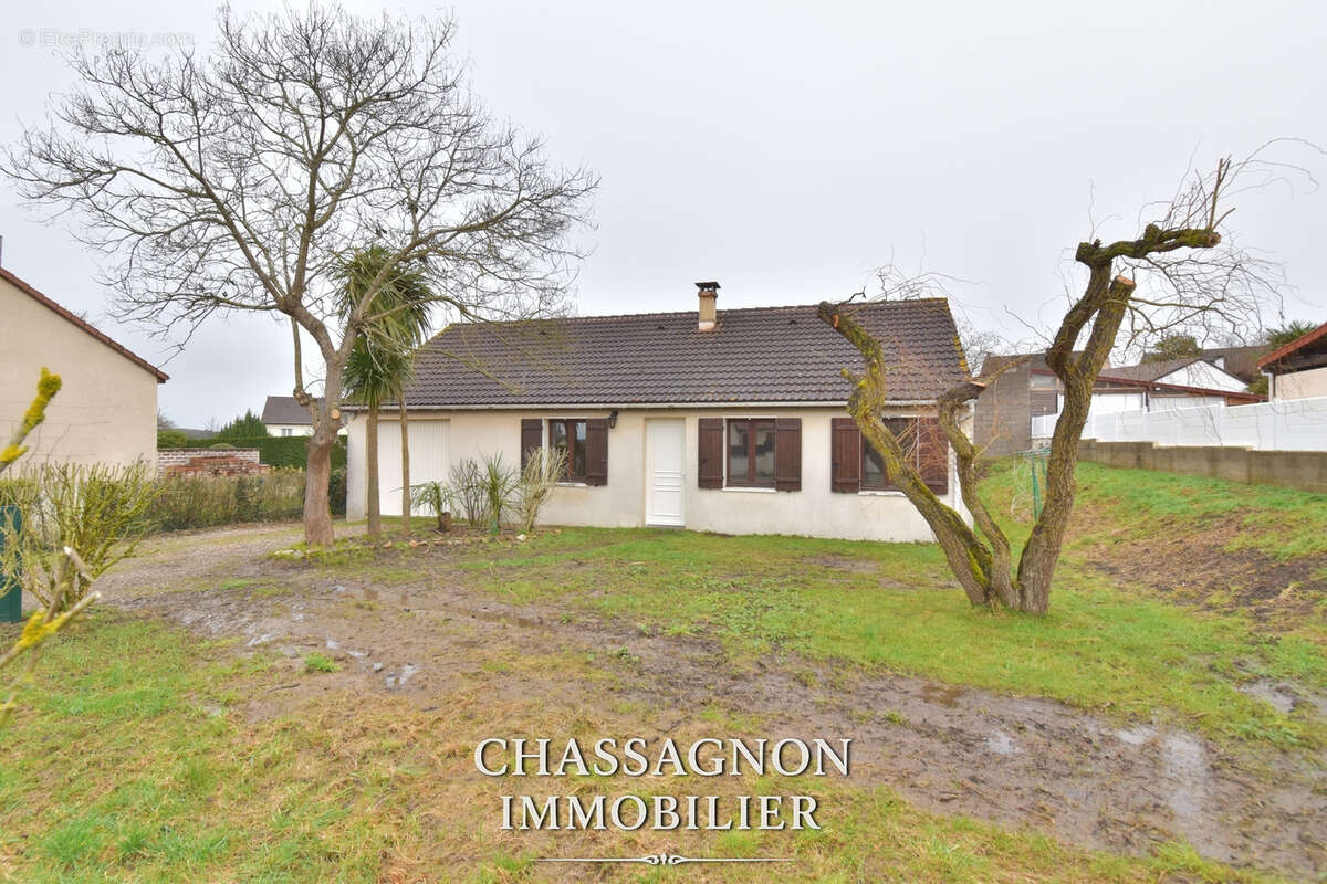 Maison à MONTBEUGNY