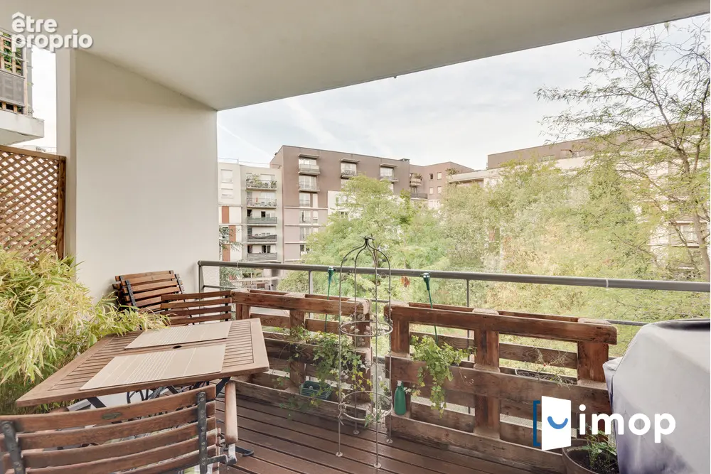 3 pièces de 64 m² avec terrasse plein sud & box - photo 1