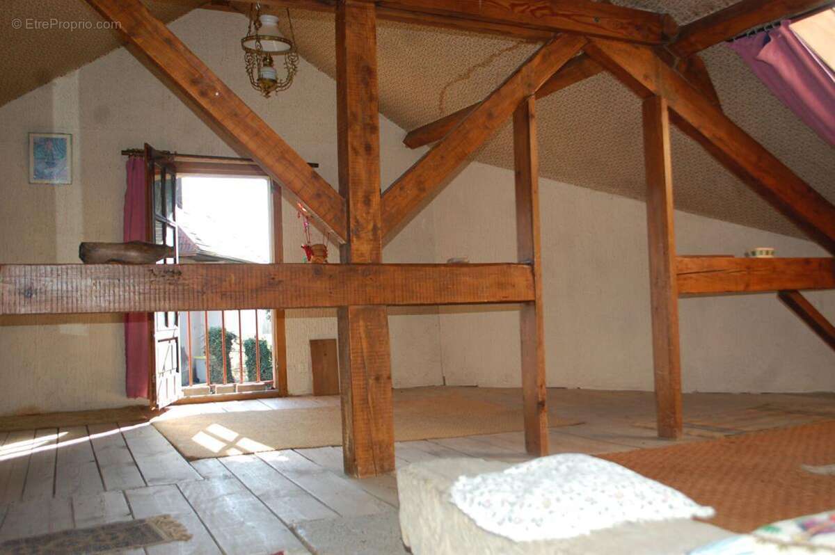Maison à RIOZ