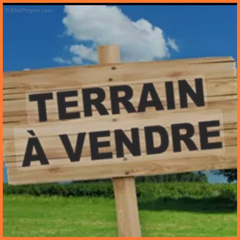 Terrain à LE CELLIER