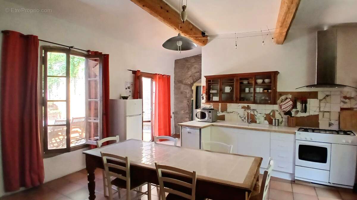 Charmante maison en pierres, pleine de caractère. - photo 14