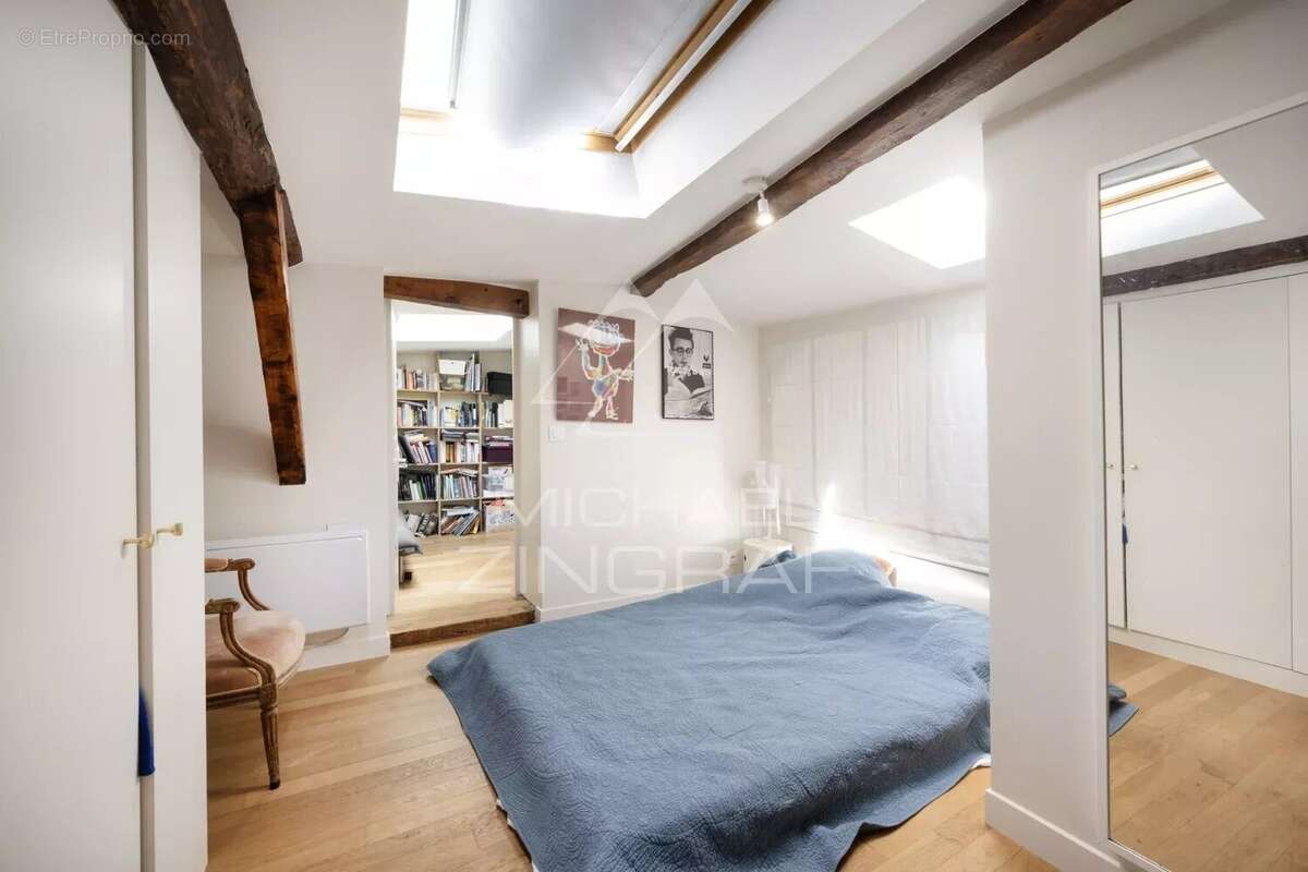Appartement à PARIS-7E