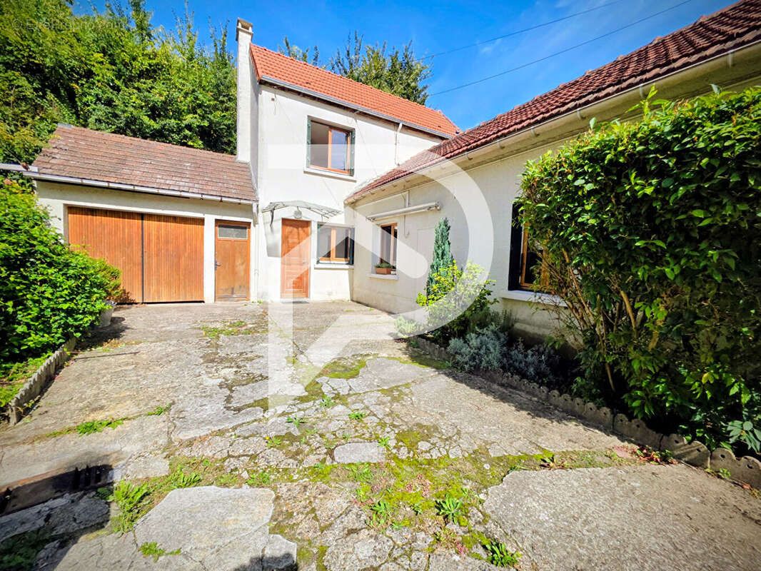 Maison à MONTATAIRE