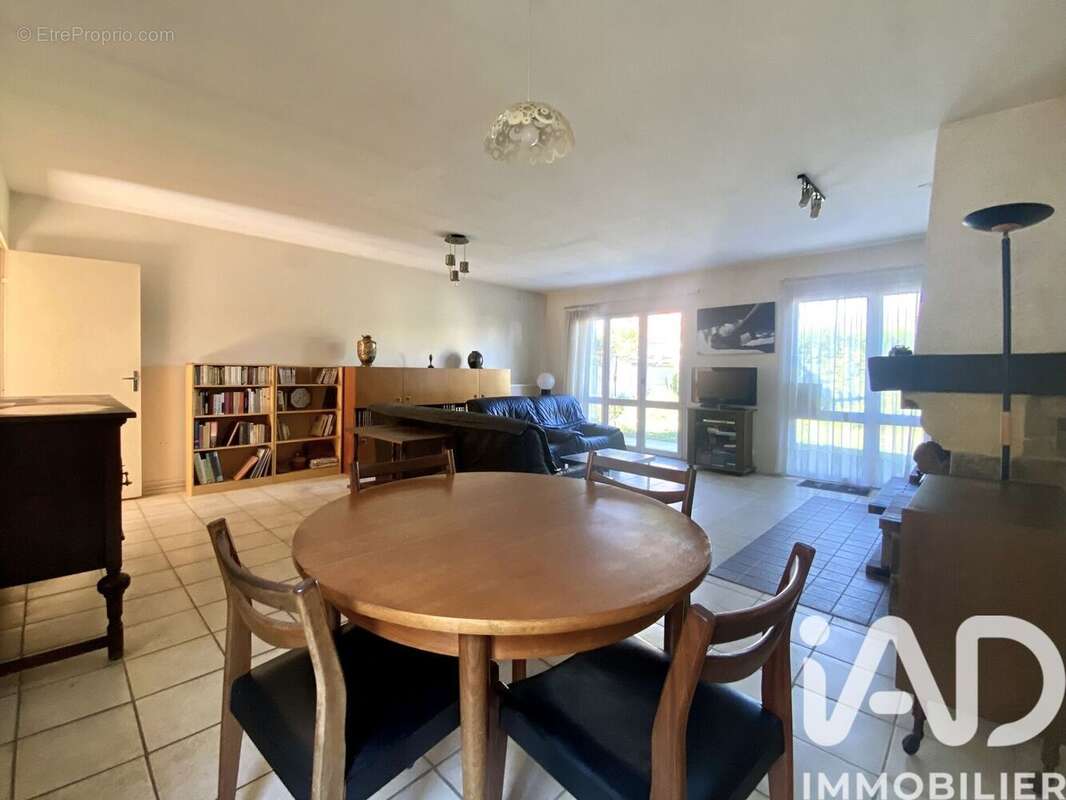 Photo 3 - Maison à ANGOULEME