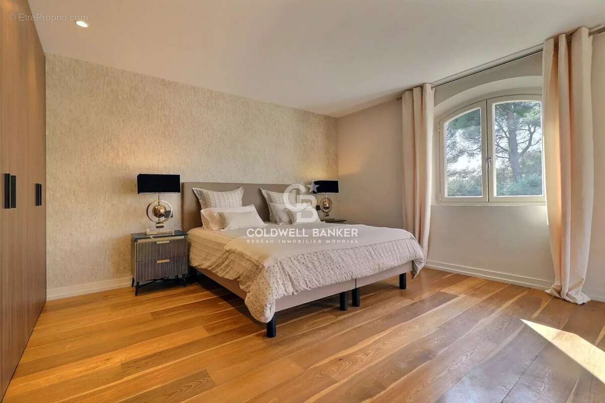 Maison à MOUGINS