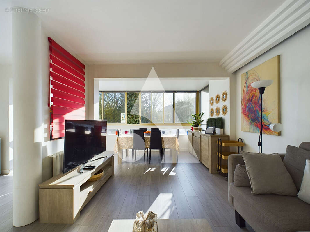 Appartement à SAINT-MAUR-DES-FOSSES