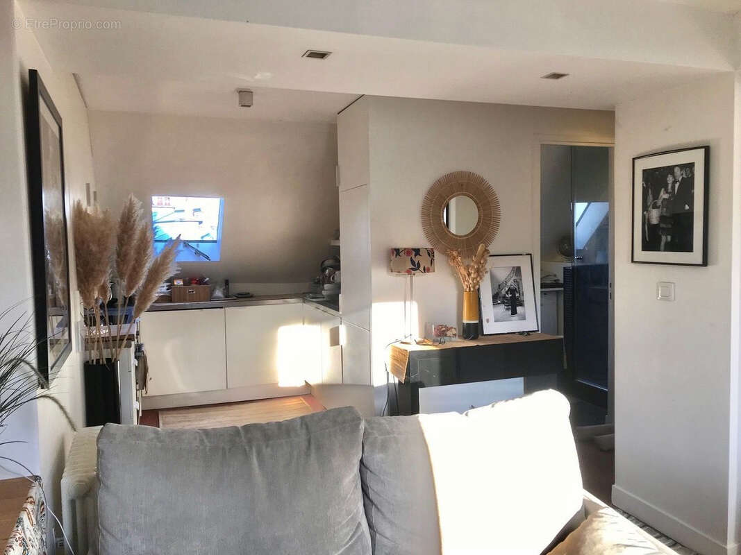 Appartement à PARIS-18E