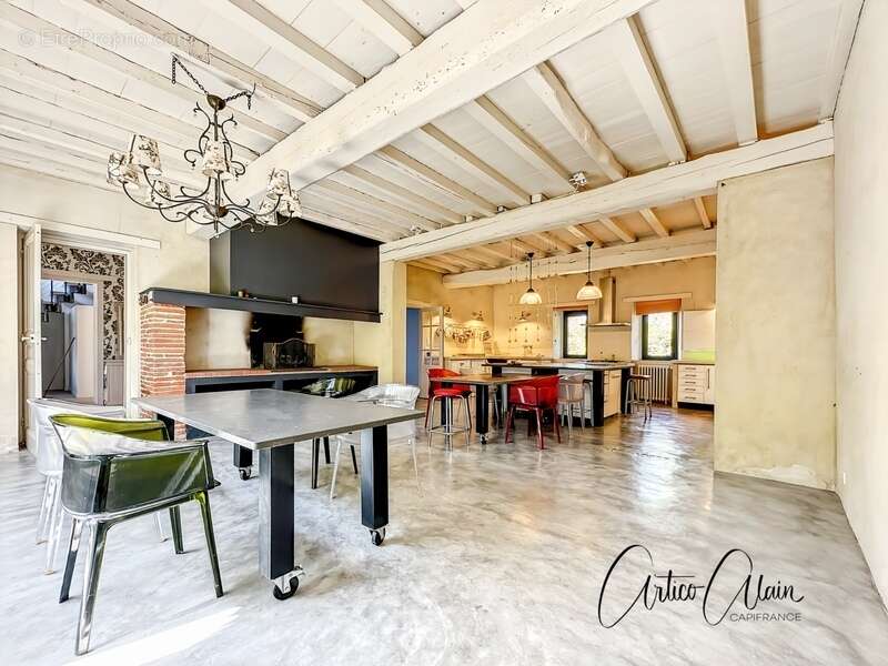 Maison à VILLEFRANCHE-DE-LAURAGAIS