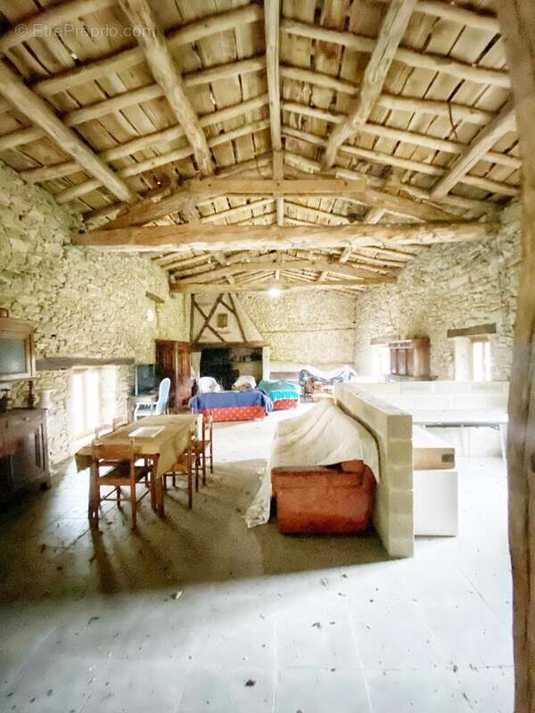 Photo 2 - Maison à LACROUZETTE