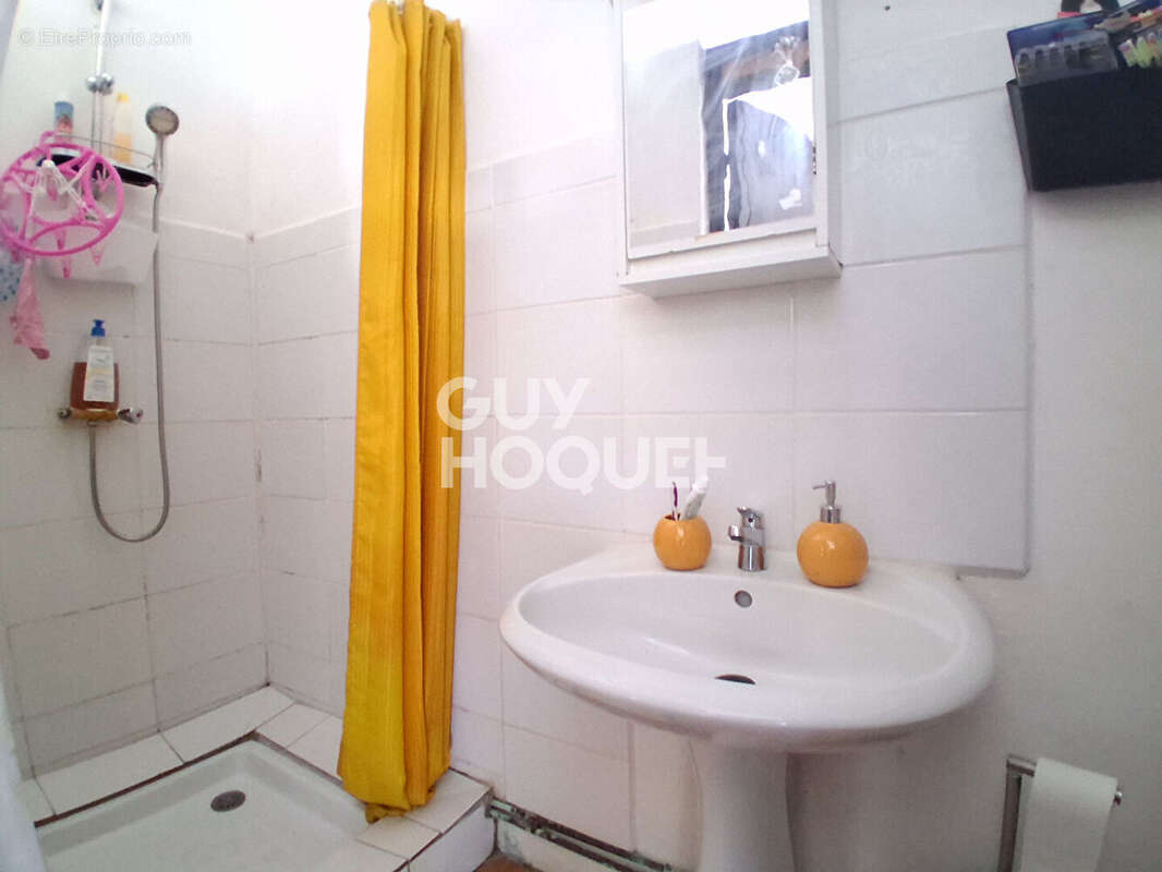 Maison à REMIRE-MONTJOLY