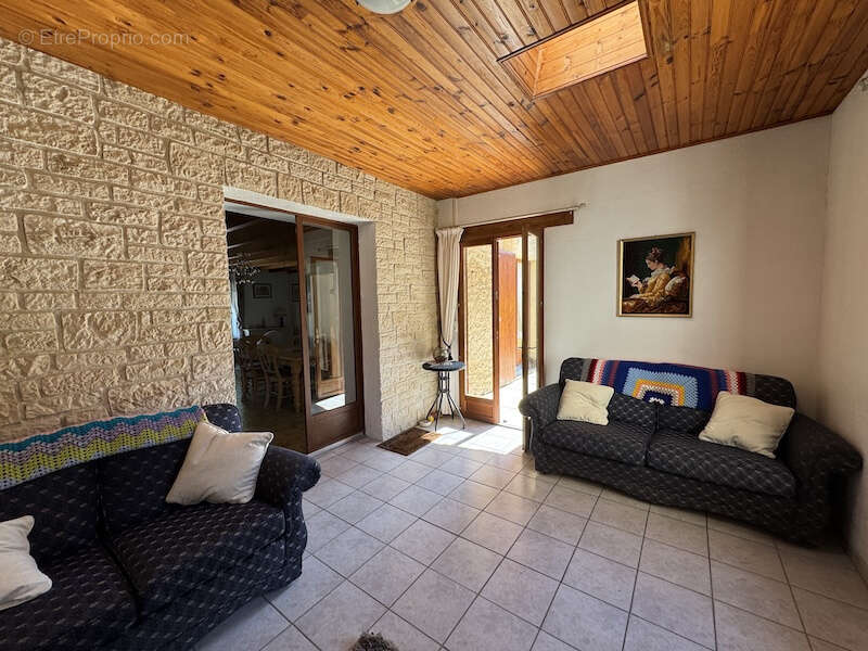 Belle maison en pierre - photo 2