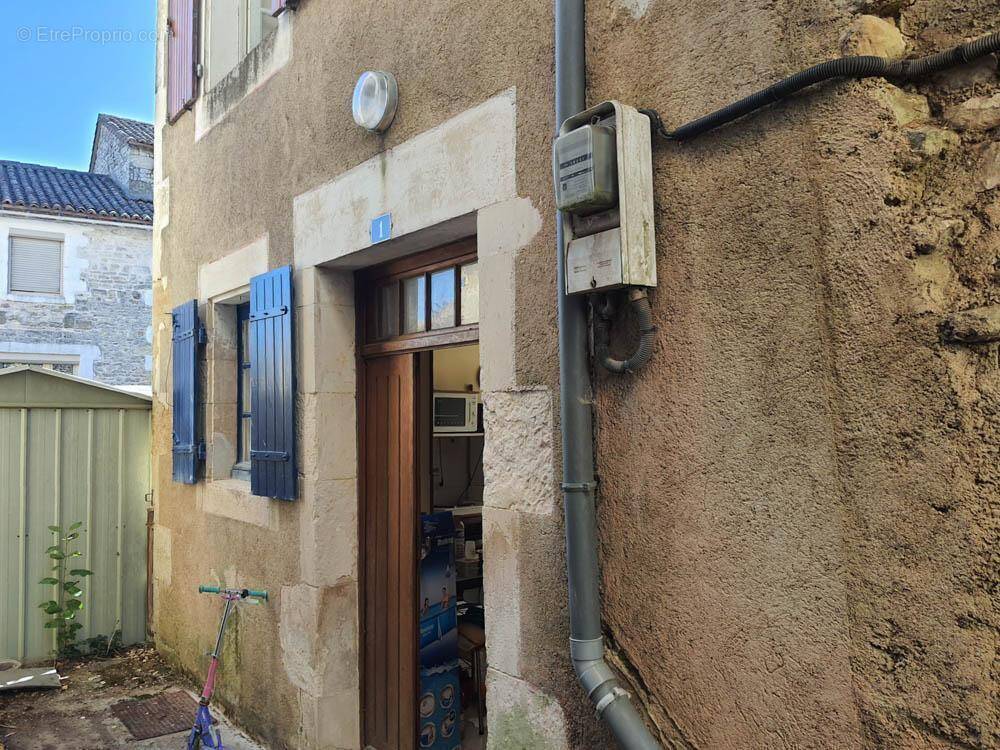 Maison à SAUZE-VAUSSAIS