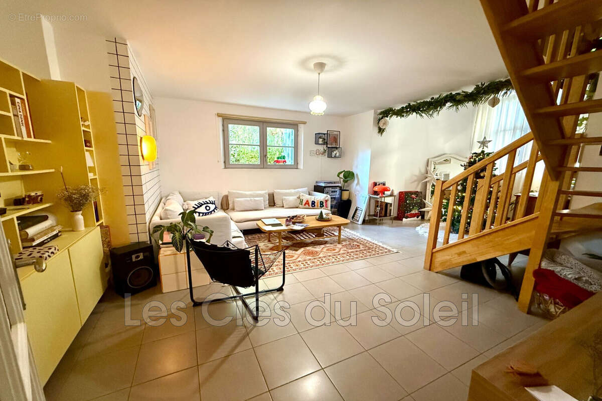 Appartement à HYERES