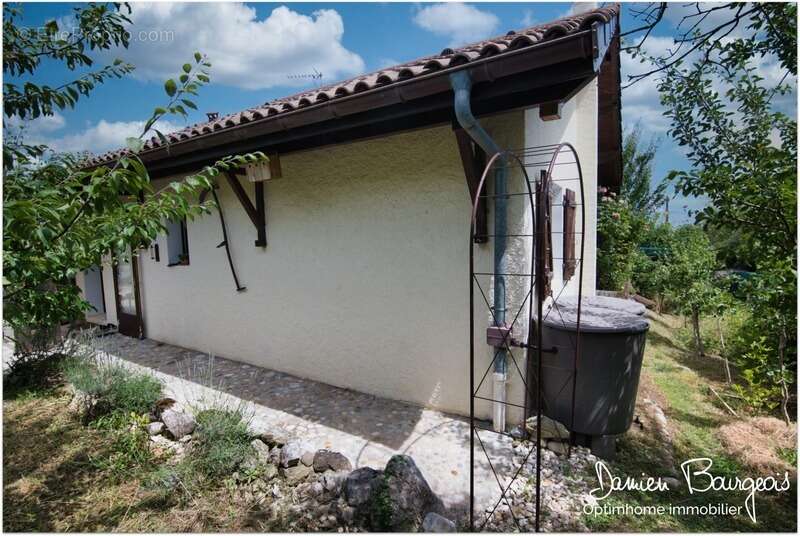 Maison à THOIRY