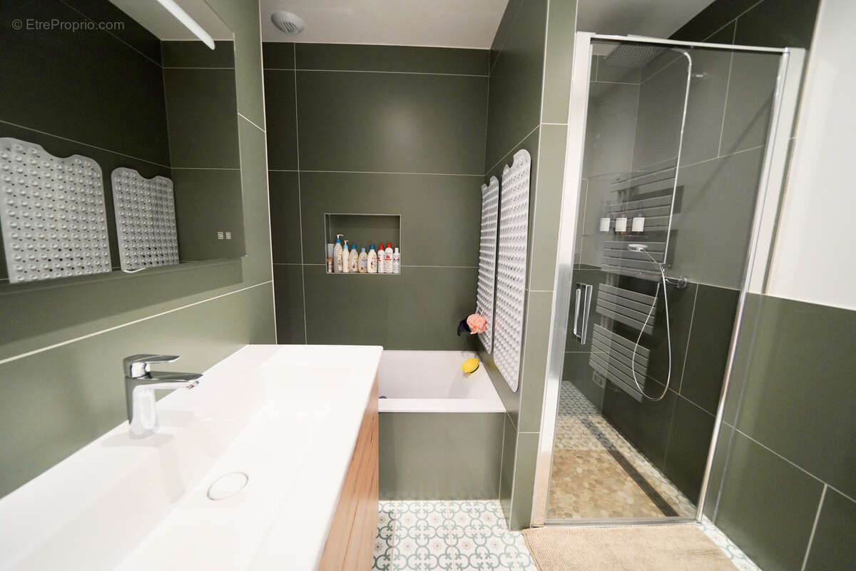 ANNECY NORD - Pringy / Promery - maison de village de 210 M2 habitables - photo 9