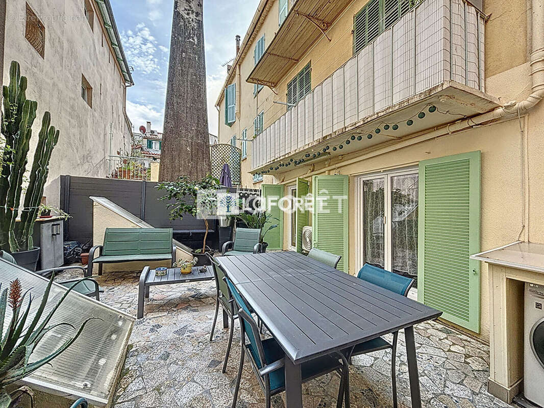 Appartement à MENTON