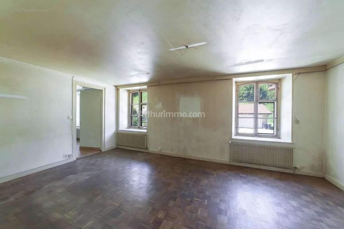 Appartement à LES GRAS