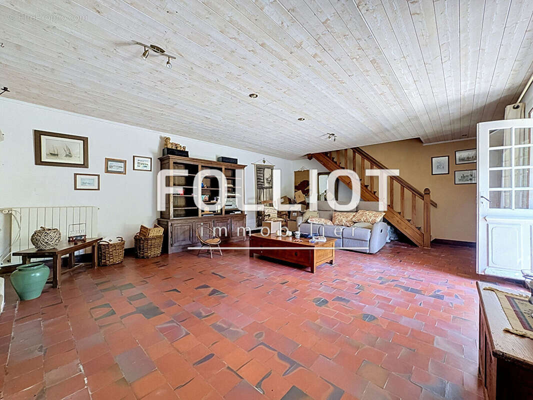 A VENDRE Maison de charme du XVIIIe siècle à Ponts sur Seulles - photo 7