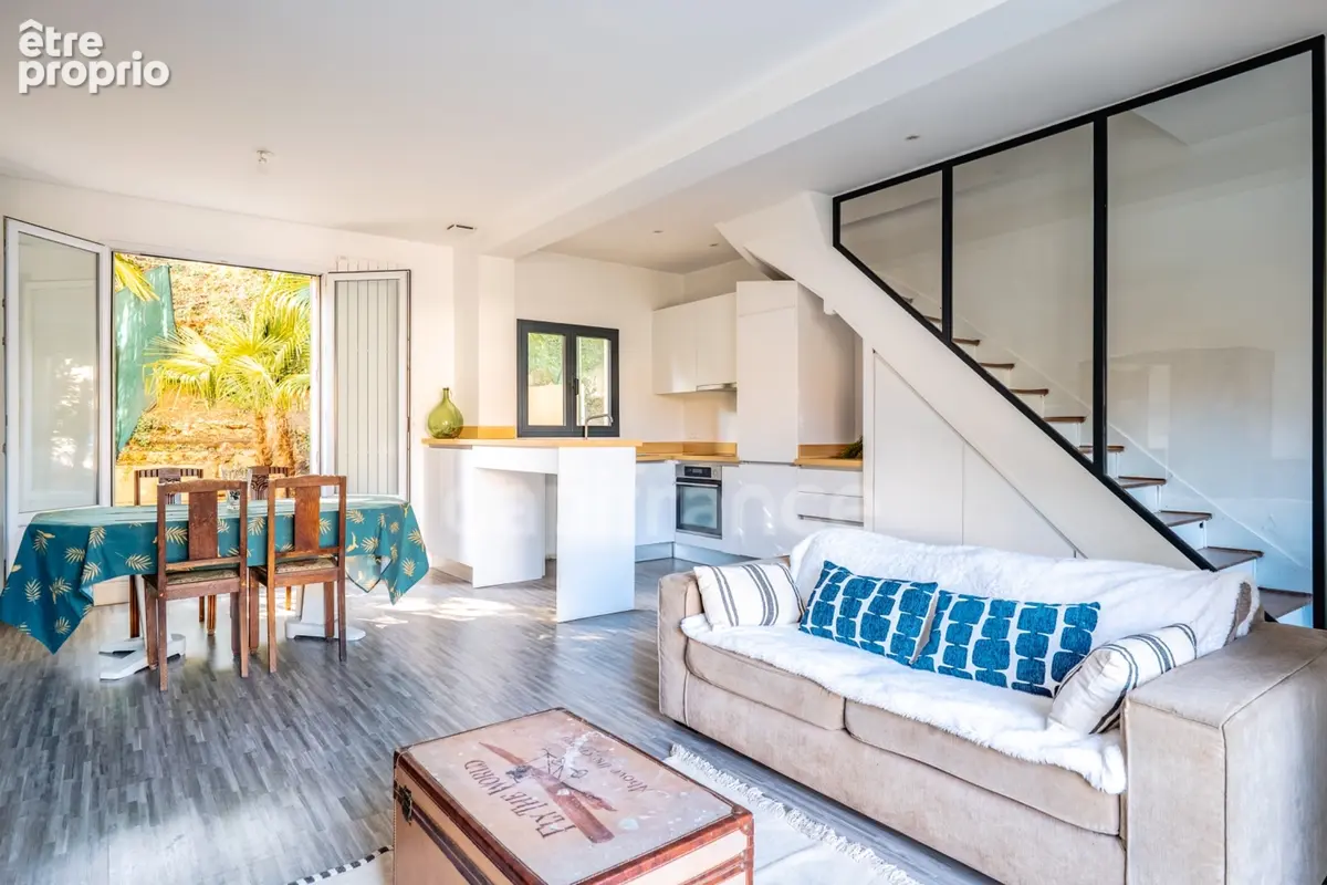 Versailles, A VENDRE MAISON RENOVEE  de 110 m2 au sol- 4 chambres- JARDIN- CALME et proximité des commodités - photo 4