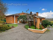 Maison à MONTAIGUT-SUR-SAVE