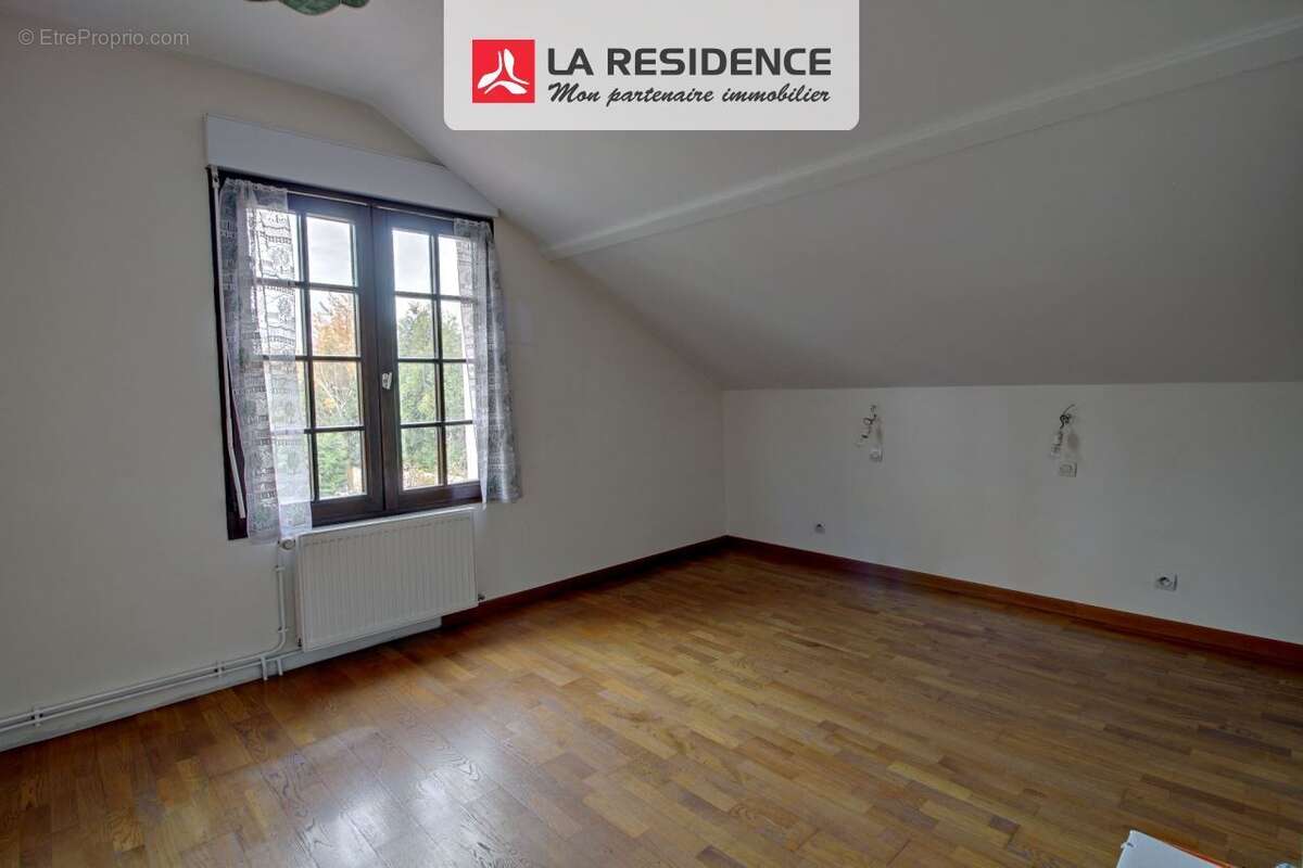 Maison à LES MUREAUX