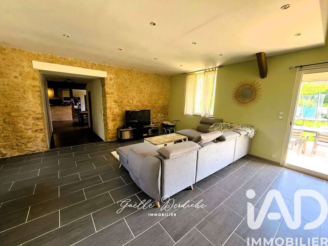 Maison 168 m² à Chevannes  - photo 4
