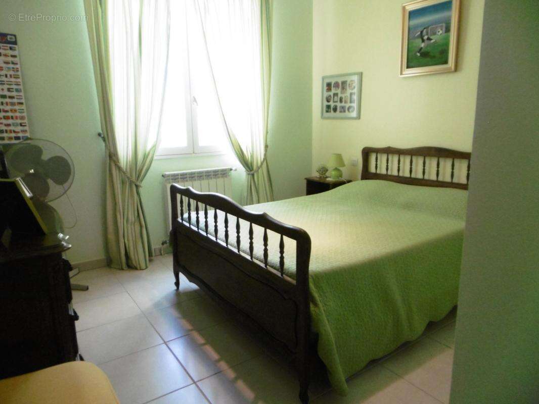 Maison à BAGNOLS-SUR-CEZE