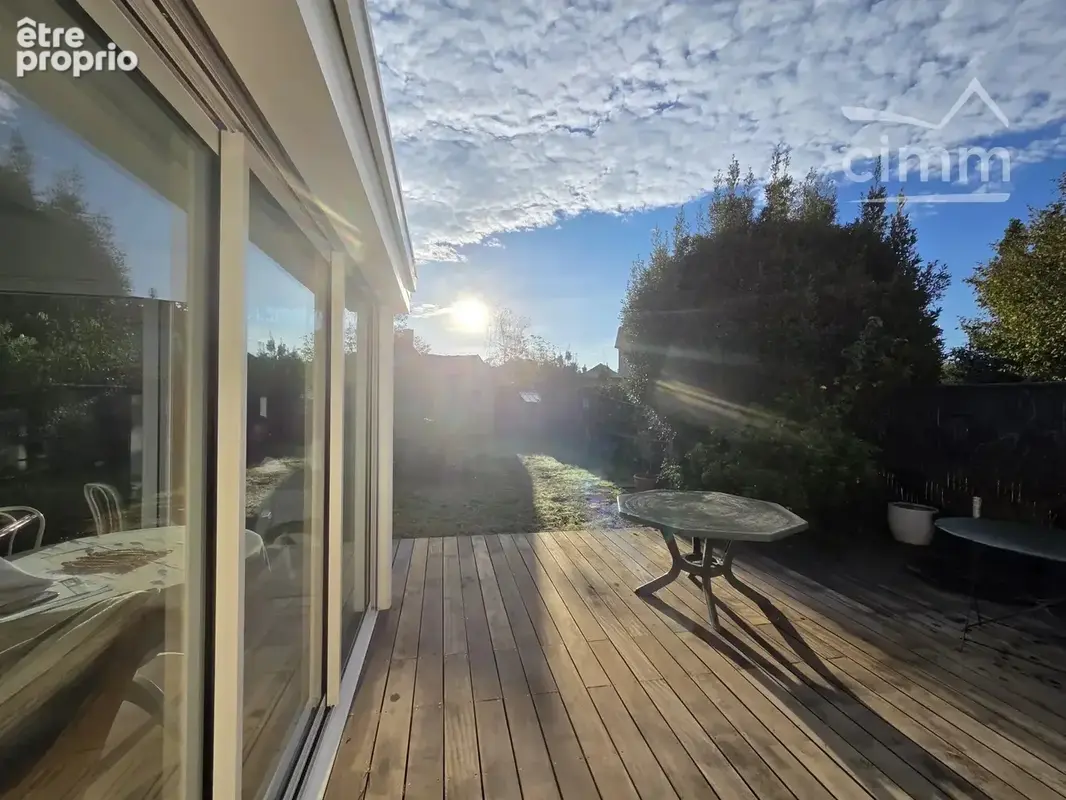 Maison de ville de 106 m² et son locatif indépendant - photo 2