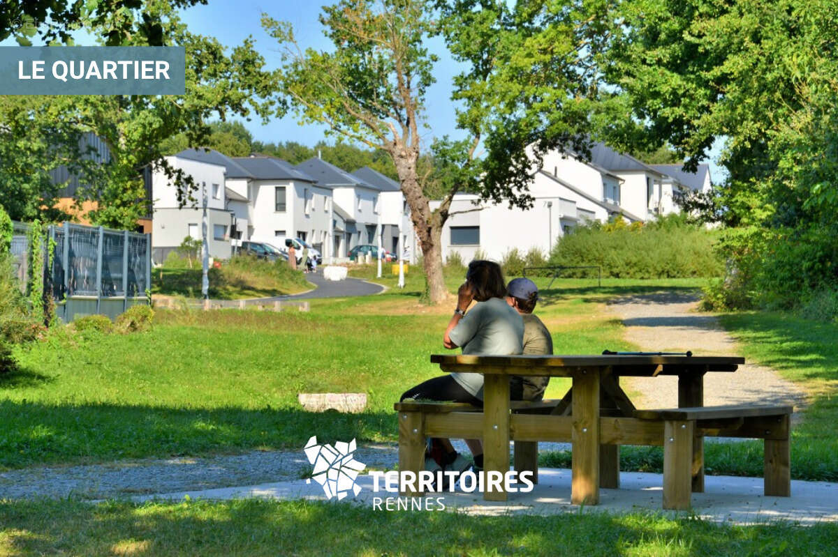 Terrain à NOUVOITOU