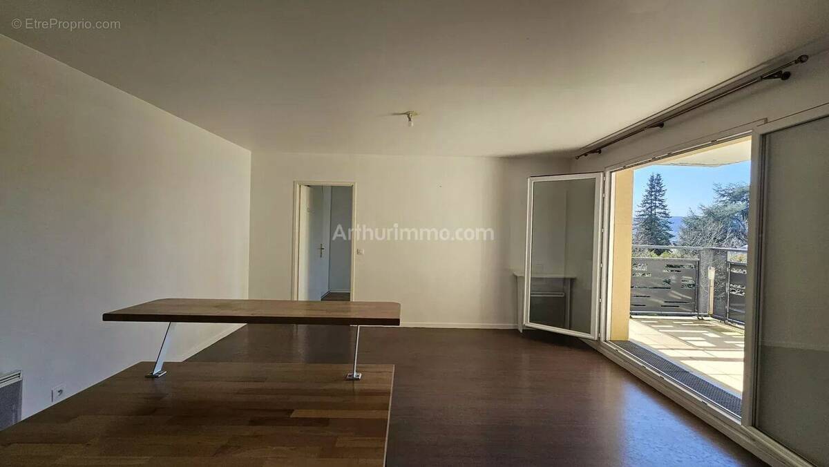 Appartement à MONTLHERY