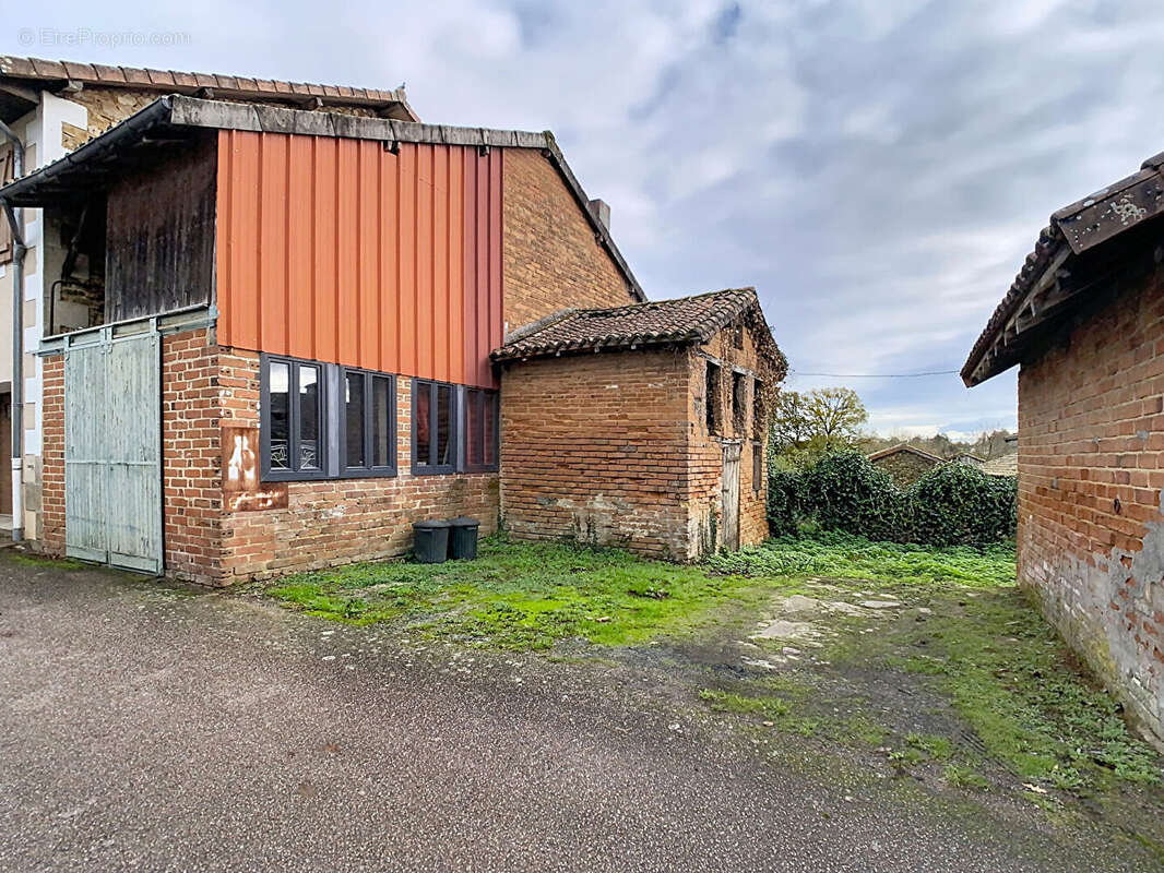 Maison à SAINT-JUNIEN