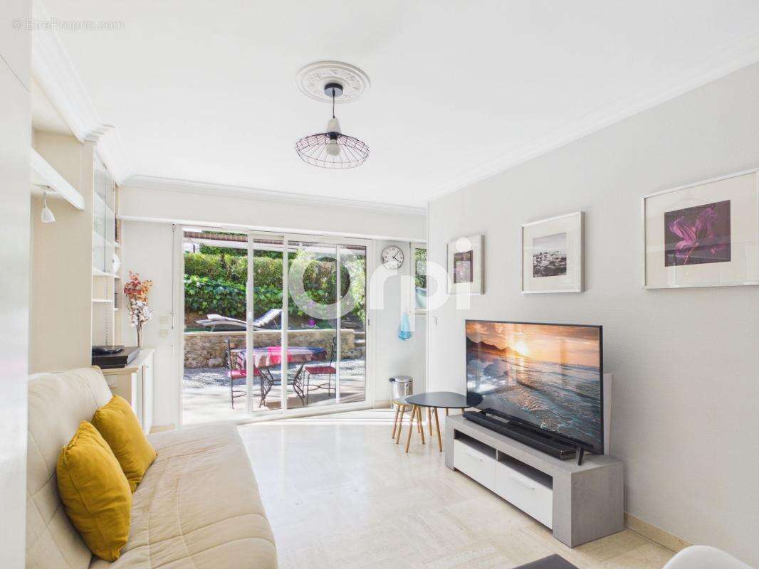 Appartement à MANDELIEU-LA-NAPOULE