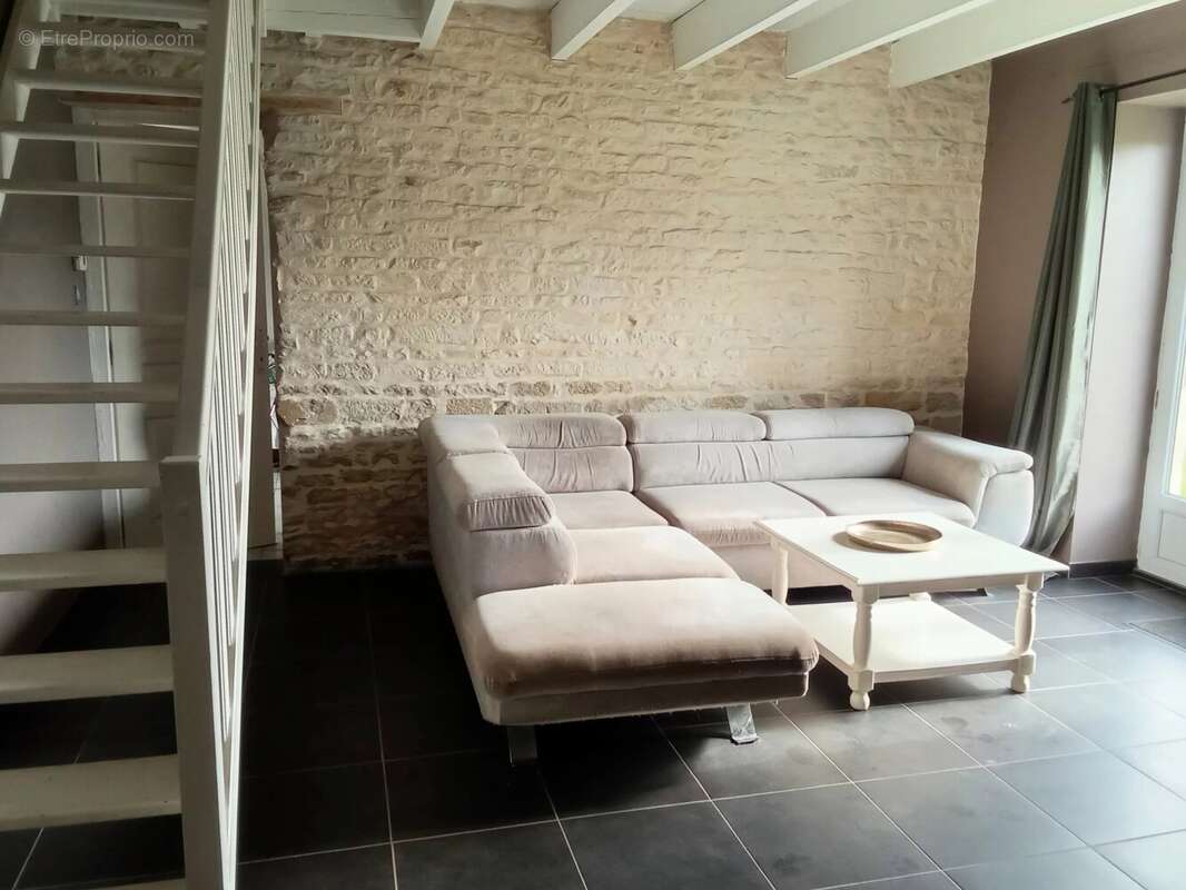 Maison à BRIOUX-SUR-BOUTONNE