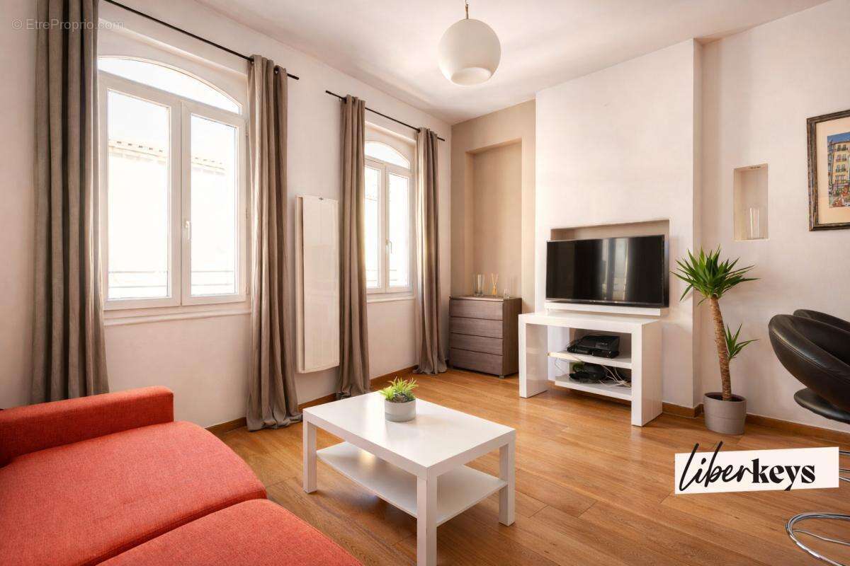 Appartement à MARSEILLE-2E