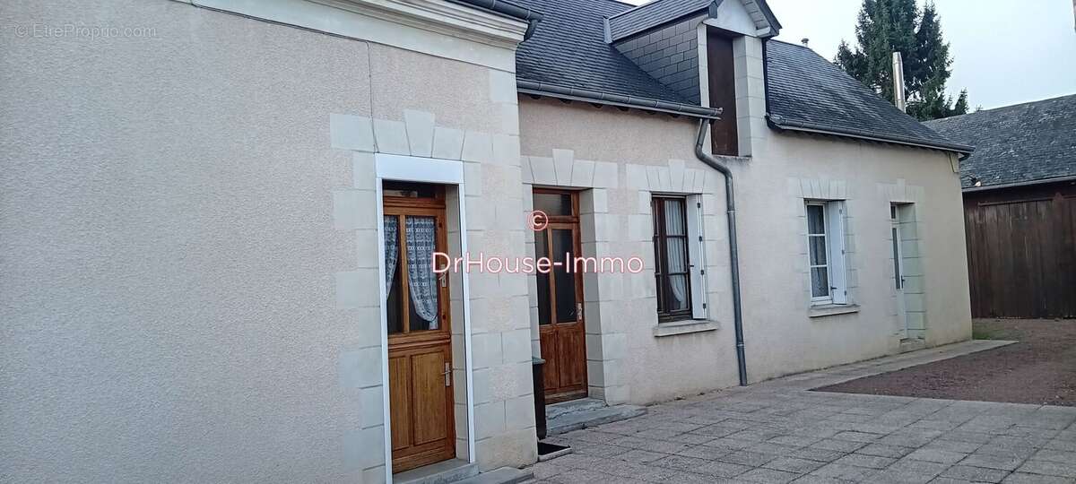 Maison à SAVIGNE-SUR-LATHAN