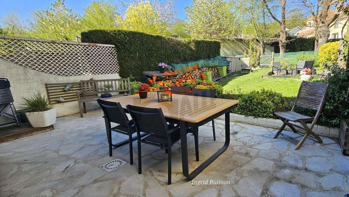 Maison à SAINT-MARTIN-DU-TERTRE