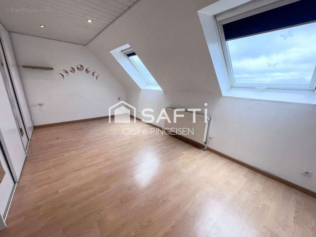 Maison 138 m² à Spicheren  - photo 6
