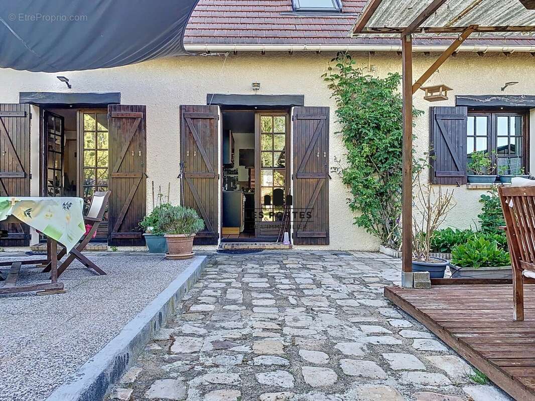 Maison à MILLY-LA-FORET