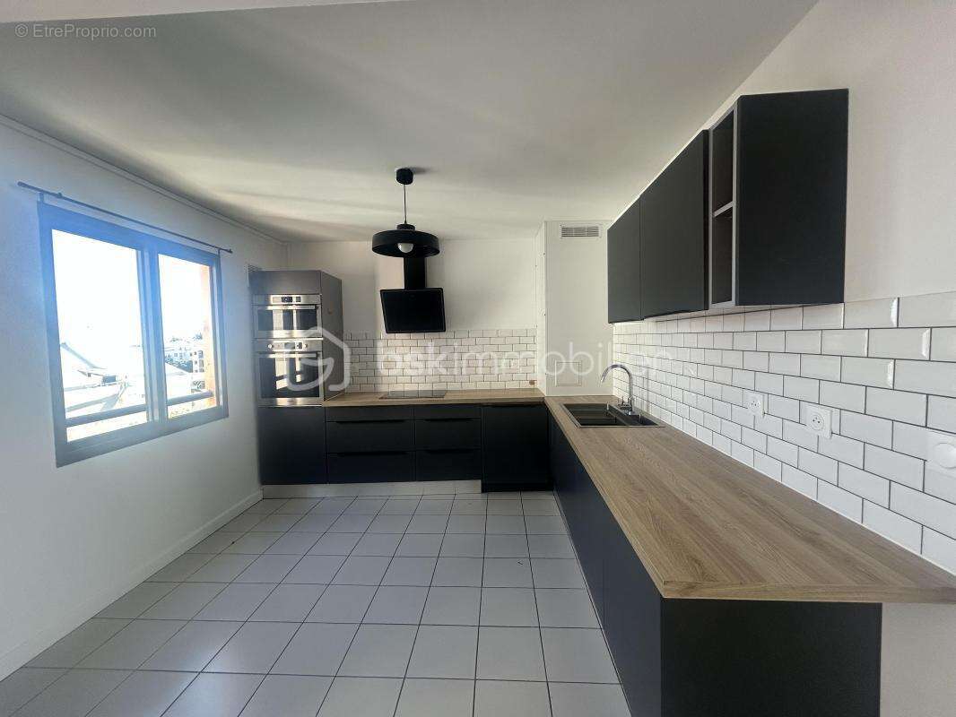 Appartement T6 duplex de 163 m² - photo 4