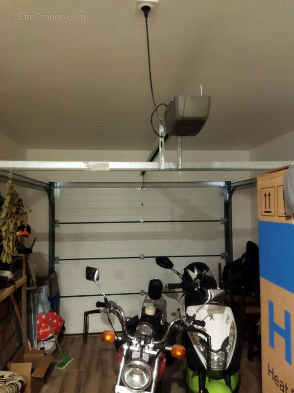 garage - Maison à ARCAMBAL