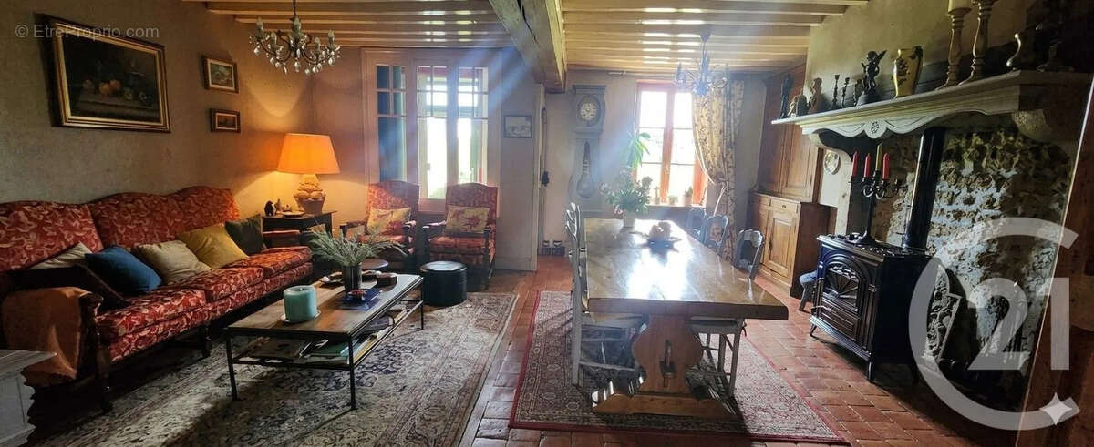 Maison à AUNAY-EN-BAZOIS