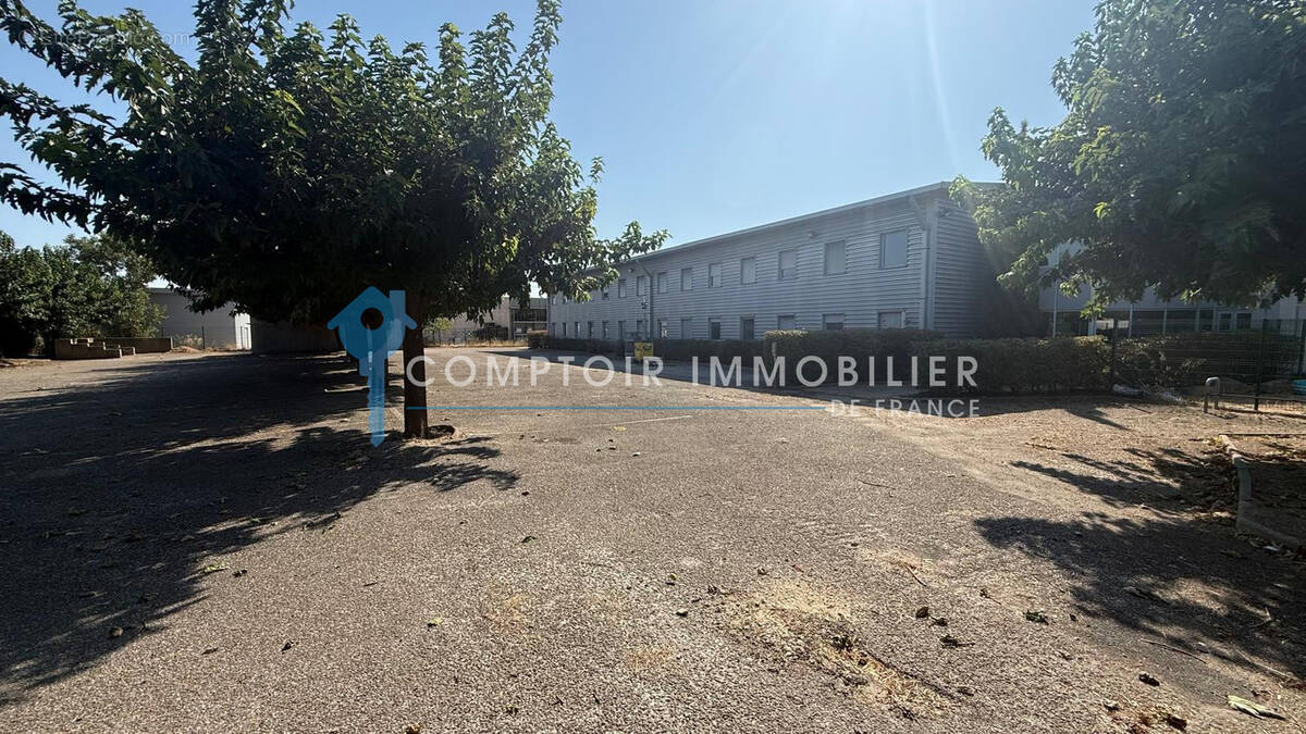 AVIGNON SUD ZAC de la Cristole emplacement stratégique pour ces bureaux IDEAL INVESTISSEUR UTILISATEUR - photo 4