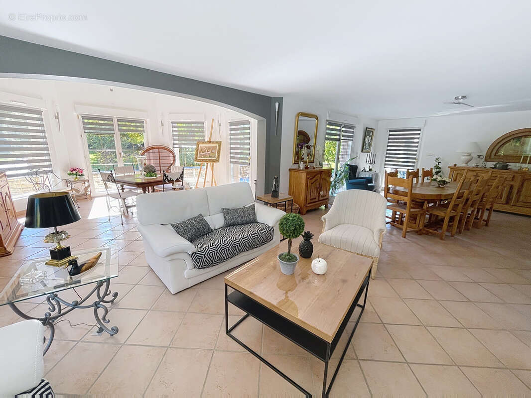 Maison à DANNEMARIE